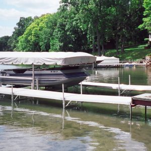 Boat Lift and two sided access.